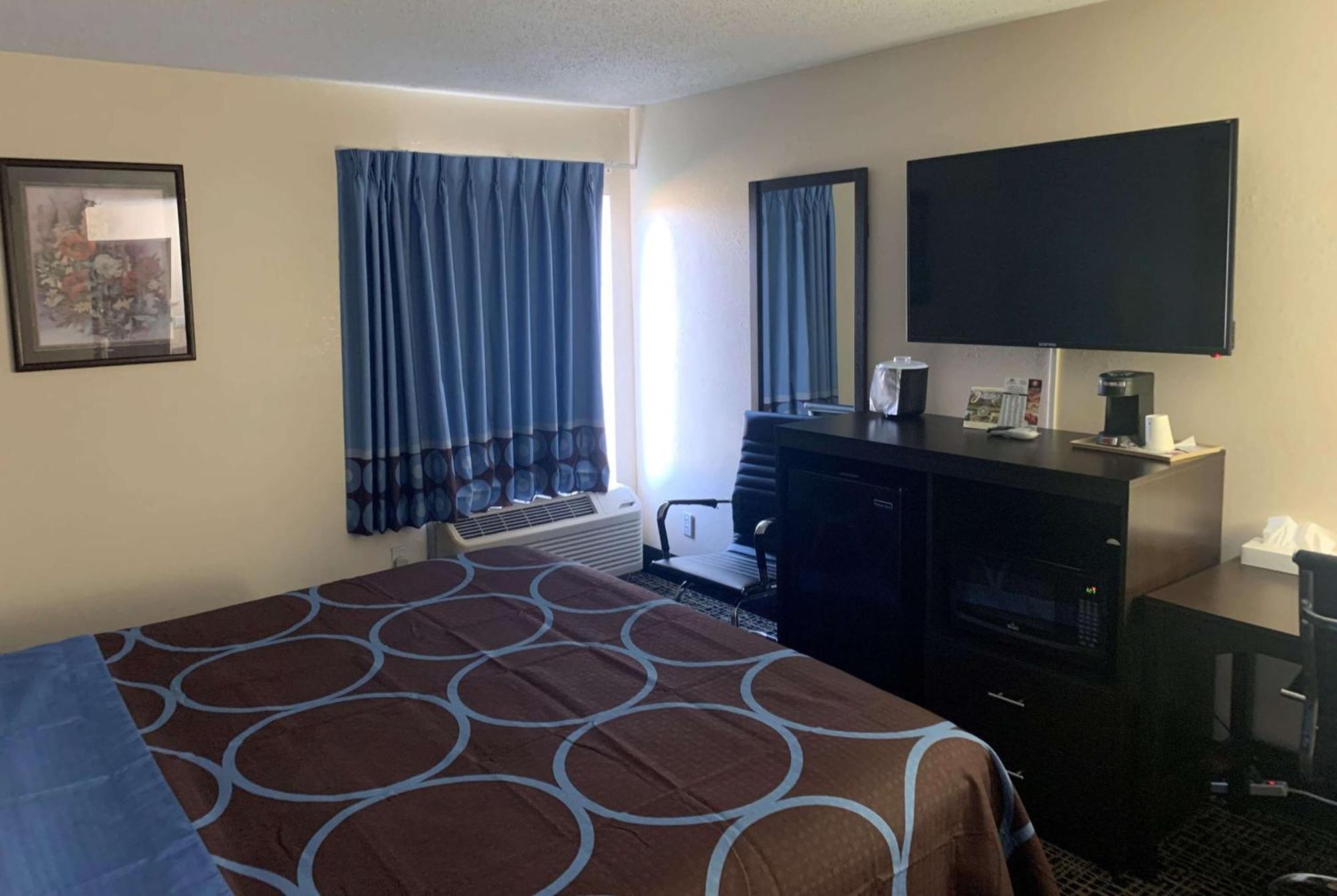 Super 8 By Wyndham Galesburg Hotel Luaran gambar