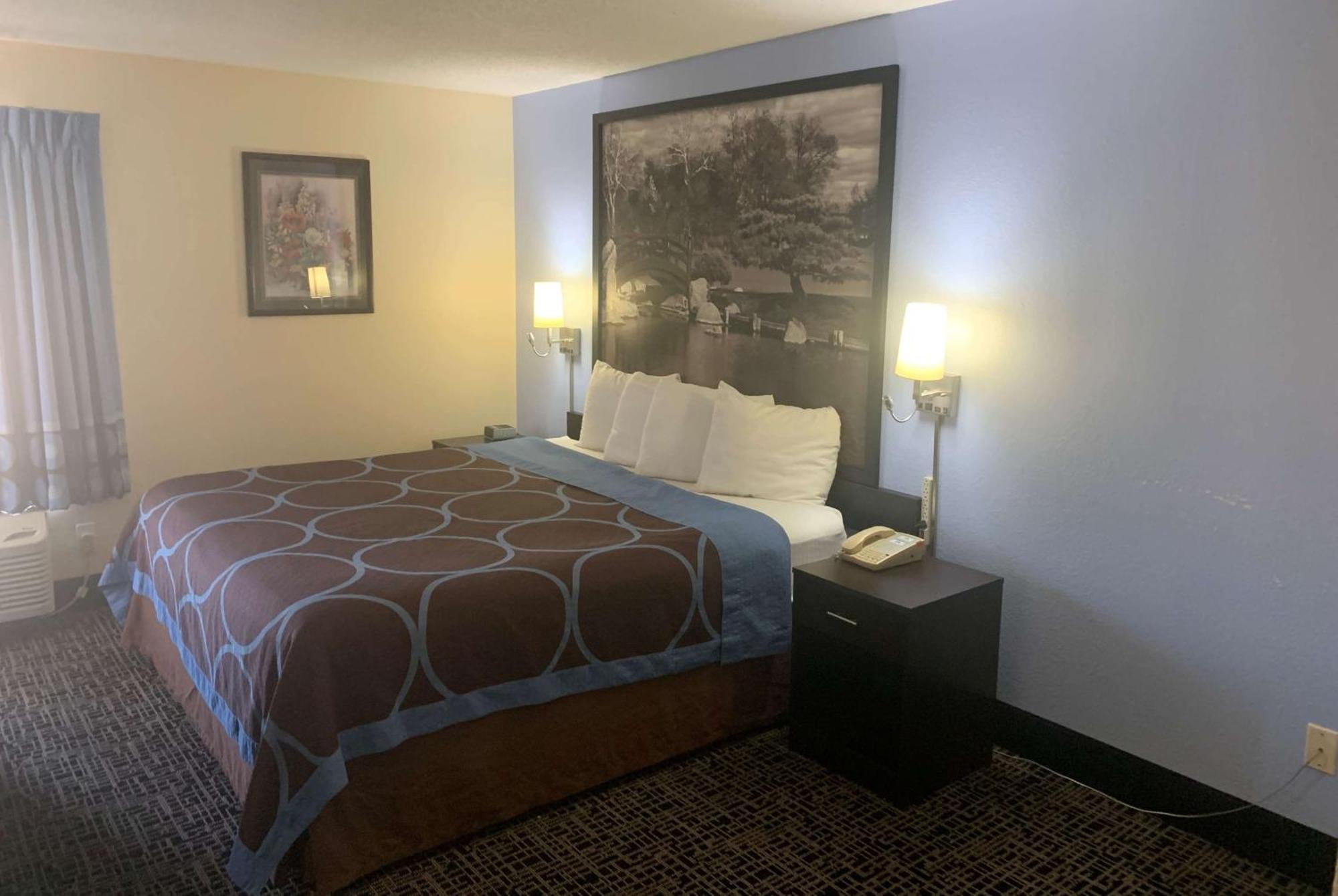 Super 8 By Wyndham Galesburg Hotel Luaran gambar