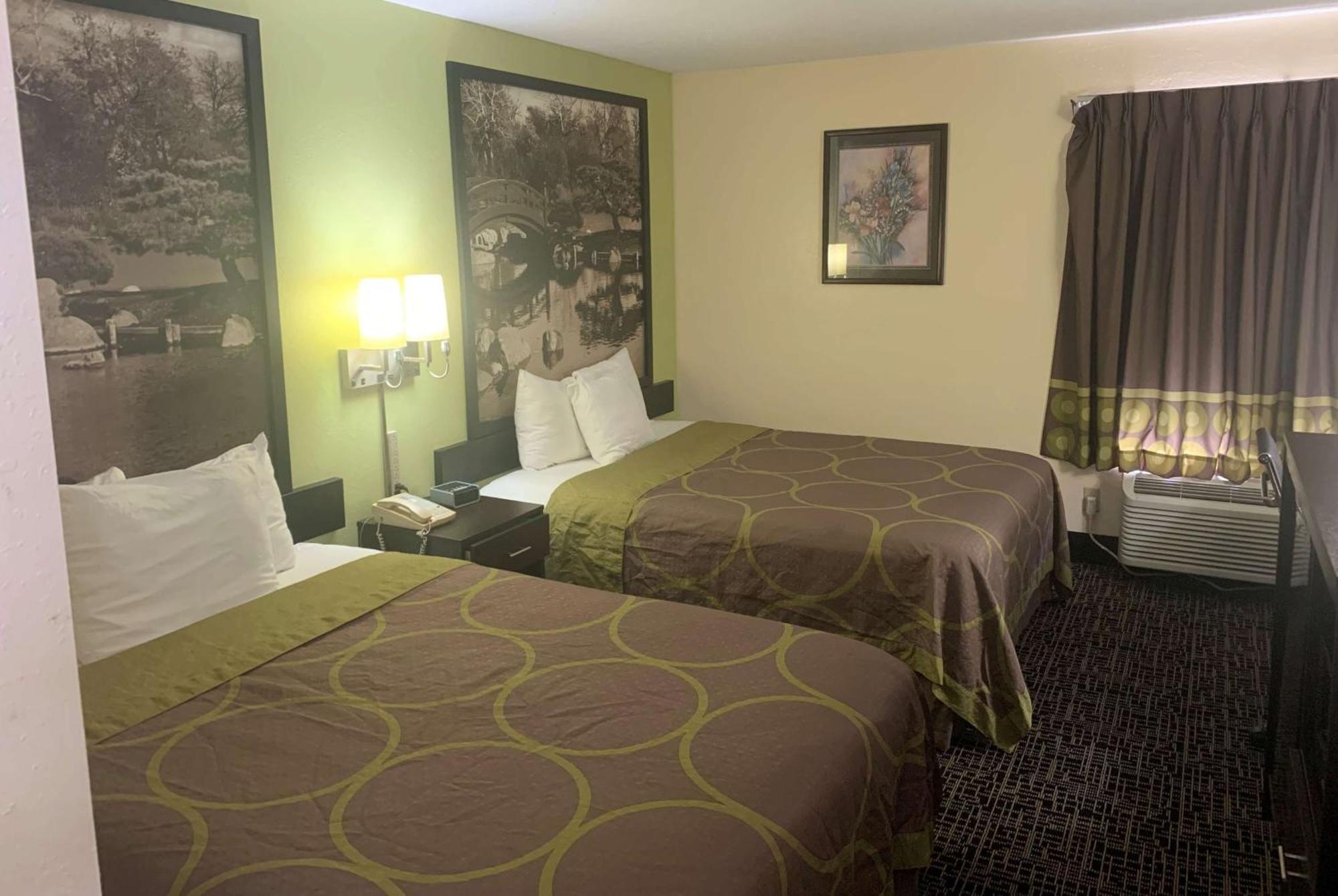 Super 8 By Wyndham Galesburg Hotel Luaran gambar