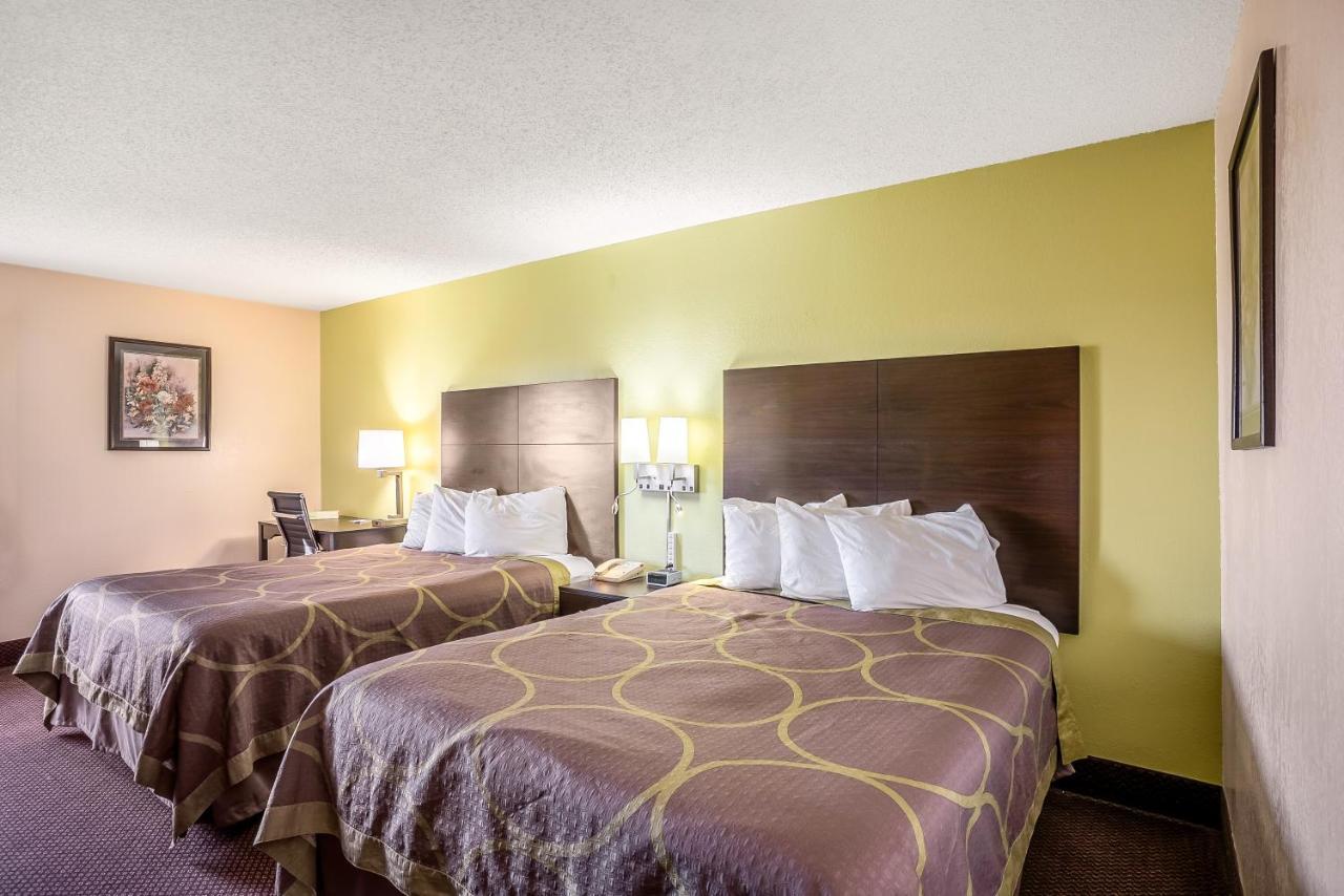 Super 8 By Wyndham Galesburg Hotel Luaran gambar