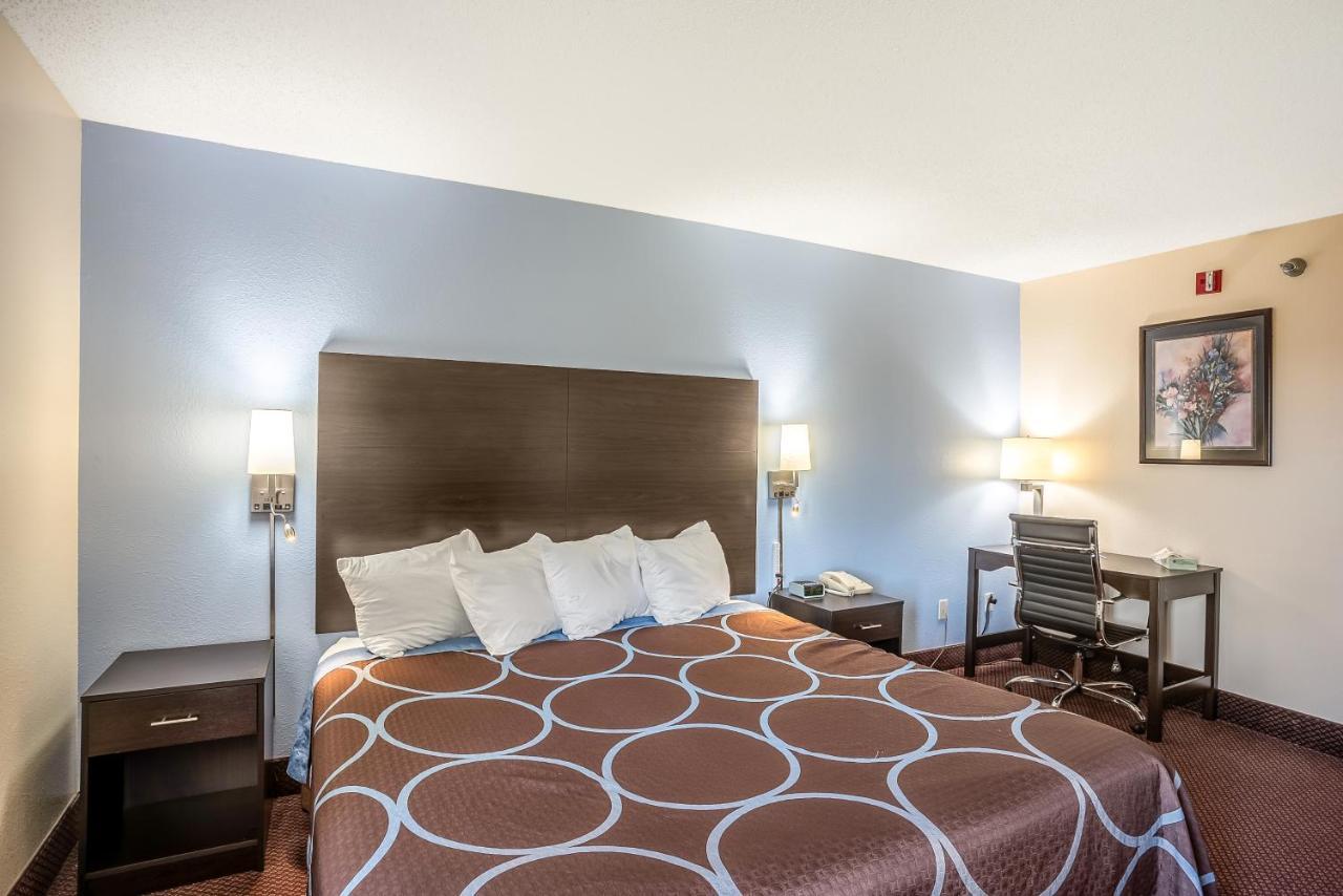 Super 8 By Wyndham Galesburg Hotel Luaran gambar